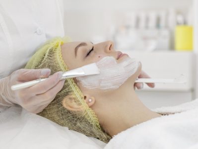 woman-beauty-clinic-face-treatment